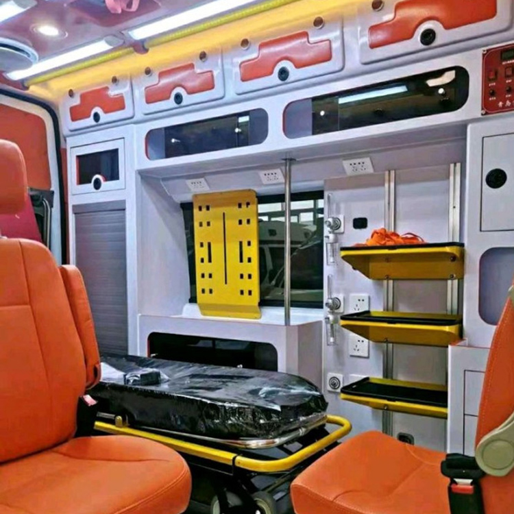 中原镇长途救护车护送病人租赁价格